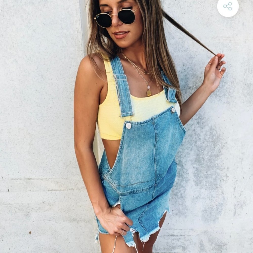 Signature 8 Distressed Denim Overall Mini Dress Light Wash Raw Hem S3208 Small